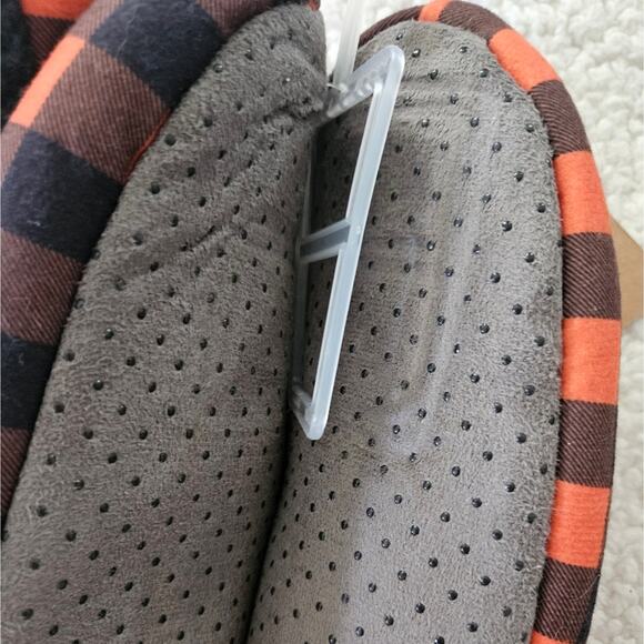 Rae Dunn Womens plaid orange and black slippers size S/M or shoe size 5-7 - Picture 3 of 5